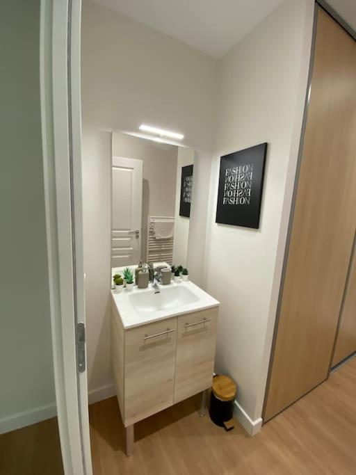 Appartement Centre-Ville * Rdc * Clim * Wifi * Haut De Gamme * Angoulême Exteriör bild